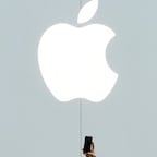 Apple si adegua alle nuove norme Ue e rivoluziona l’iPhone: ecco cosa cambia