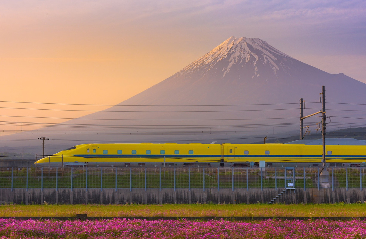 148640-train-Japan-Asia-Mount-Fuji-Shinkansen.jpg