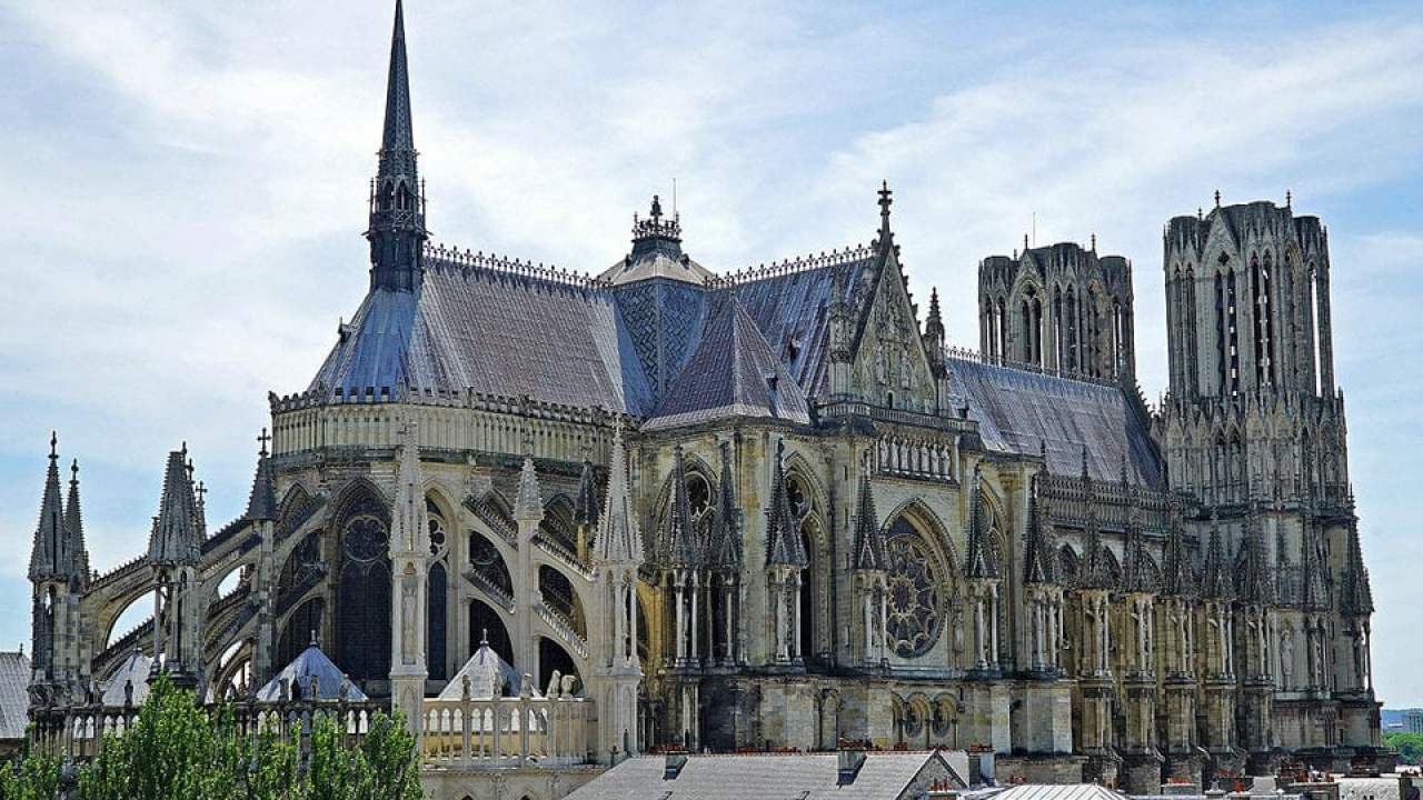 History-and-influences-of-Gothic-architecture.jpg