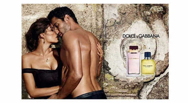 189867_20120727_laetitia-casta-noah-mills-dolce-and-gabbana-perfumes-ad-campaign.jpg