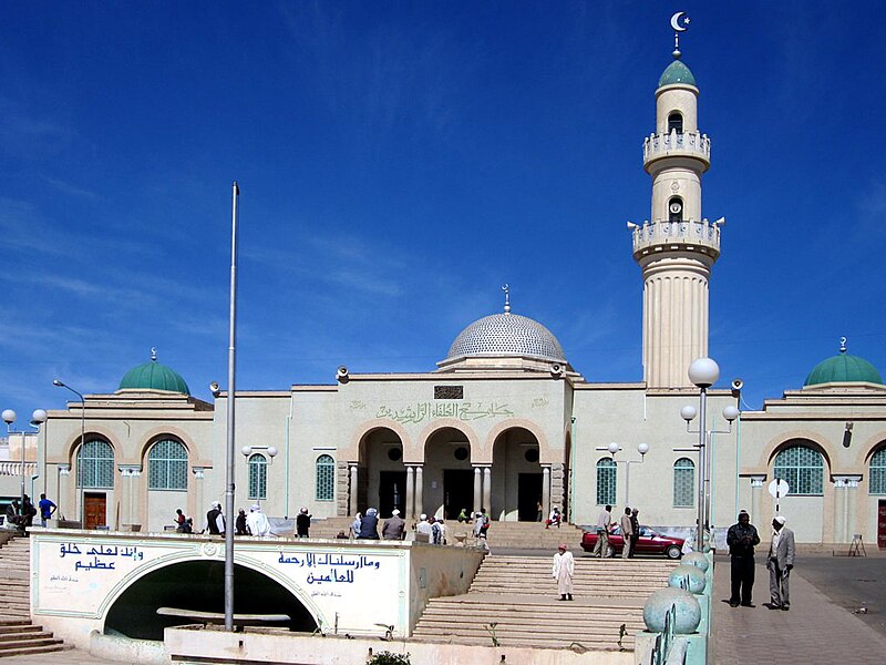 800px-Great_Mosque_%288351473351%29.jpg