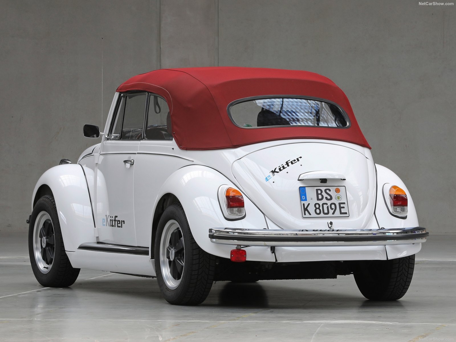 Volkswagen-e-Beetle_Concept-2019-1600-1c.jpg
