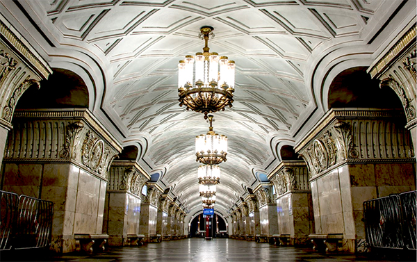 Metro-Mosca-stazione-Prospekt-Mira-ingressi.jpg